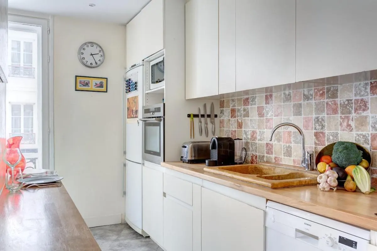 Mon Amour - Vrai Appartement Parisien - Paris Centre- Cosy Modern & Comfort - Free Travel Guide - Offre Speciale Famille - Special Offer Apartment