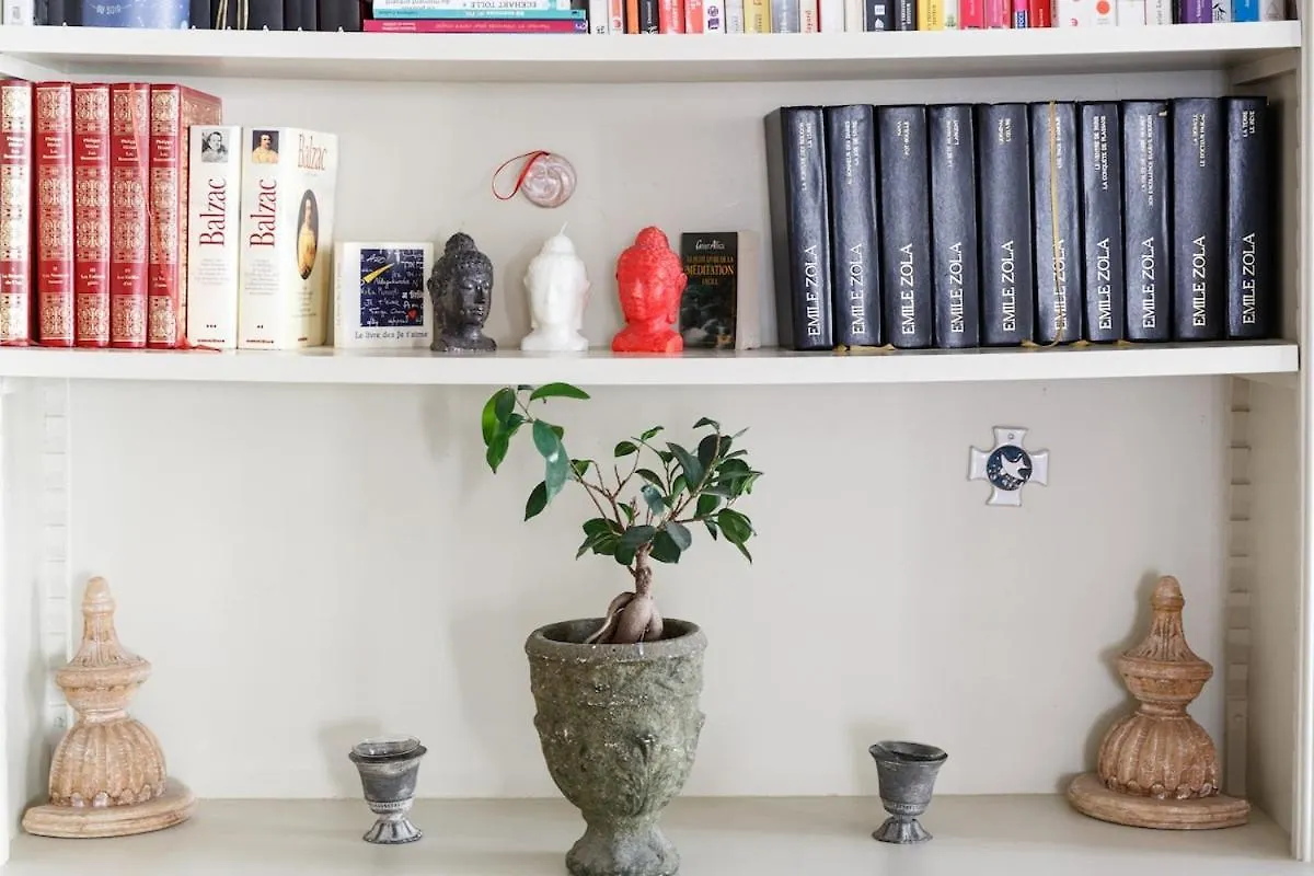 Mon Amour - Vrai Appartement Parisien - Paris Centre- Cosy Modern & Comfort - Free Travel Guide - Offre Speciale Famille - Special Offer France