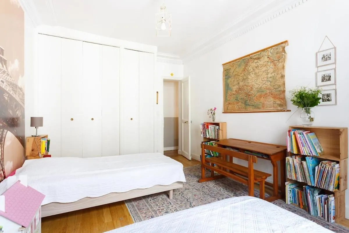 Mon Amour - Vrai Appartement Parisien - Paris Centre- Cosy Modern & Comfort - Free Travel Guide - Offre Speciale Famille - Special Offer France